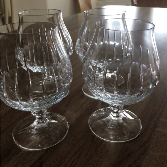 Set of 4 stemmed brandy glasses
Each is 5 1/2” high
2 1/2 diameter. - Picture 6 of 10
